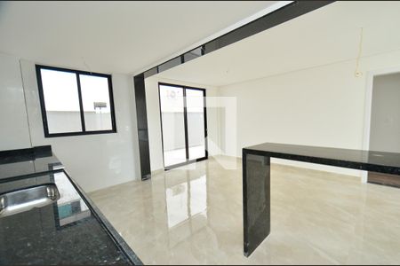 Apartamento à venda com 140m², 3 quartos e 2 vagas Apartamento à venda com 140m², 3 quartos e 2 vagasCozinha