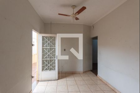 Casa à venda com 200m², 4 quartos e 2 vagas Casa à venda com 200m², 4 quartos e 2 vagasCopa
