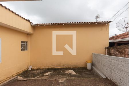 Casa à venda com 200m², 4 quartos e 2 vagas Casa à venda com 200m², 4 quartos e 2 vagasQuintal