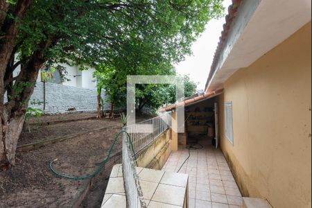 Casa à venda com 200m², 4 quartos e 2 vagas Casa à venda com 200m², 4 quartos e 2 vagasQuintal