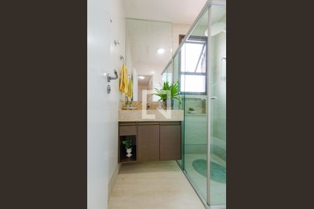 Apartamento à venda com 164m², 3 quartos e 3 vagasBanheiro