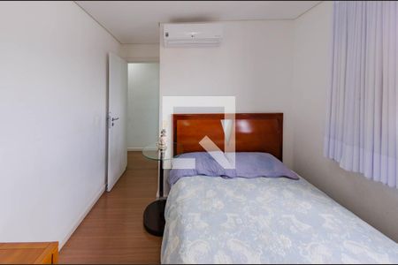 Apartamento à venda com 164m², 3 quartos e 3 vagasQuarto 2