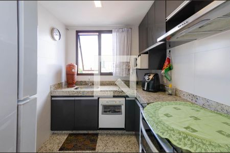 Apartamento à venda com 164m², 3 quartos e 3 vagasCozinha