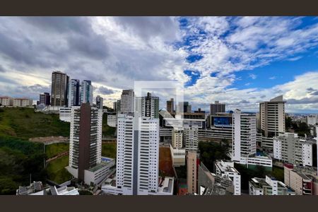 Apartamento à venda com 300m², 4 quartos e 3 vagasvista