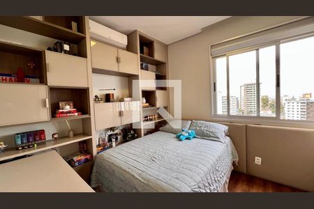 Apartamento à venda com 300m², 4 quartos e 3 vagasquarto 2