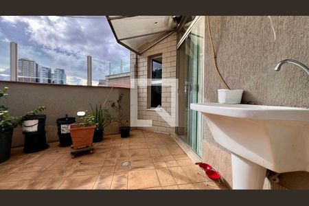 Apartamento à venda com 300m², 4 quartos e 3 vagasLavanderia