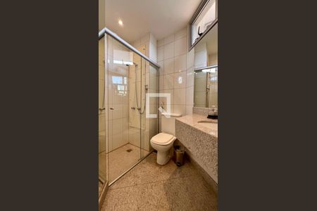 Apartamento à venda com 300m², 4 quartos e 3 vagasBanheiro quarto 3