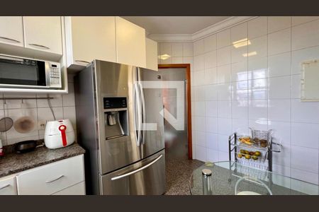 Apartamento à venda com 300m², 4 quartos e 3 vagascozinha