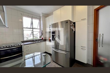 Apartamento à venda com 300m², 4 quartos e 3 vagascozinha