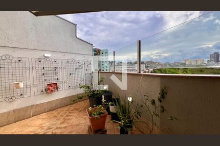 Apartamento à venda com 300m², 4 quartos e 3 vagasLavanderia