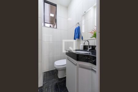 Apartamento à venda com 130m², 2 quartos e 3 vagas Apartamento à venda com 130m², 2 quartos e 3 vagasCobertura - Lavabo