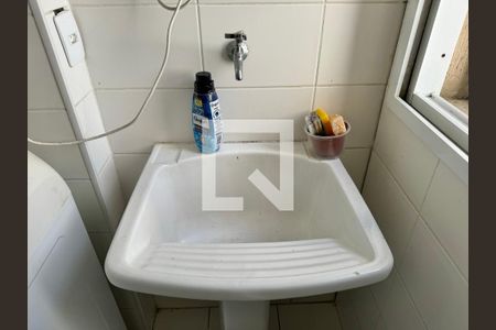 Apartamento à venda com 83m², 3 quartos e 1 vaga Apartamento à venda com 83m², 3 quartos e 1 vagaCozinha e Área de Serviço