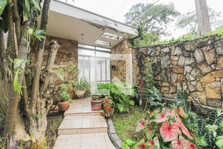 Casa à venda com 160m², 3 quartos e 4 vagas Casa à venda com 160m², 3 quartos e 4 vagasHall de entrada