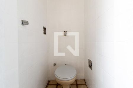 Apartamento à venda com 60m², 2 quartos e 1 vaga Apartamento à venda com 60m², 2 quartos e 1 vagaBanheiro de Serviço