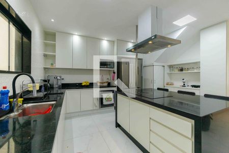 Casa de condomínio à venda com 270m², 4 quartos e 4 vagasCozinha