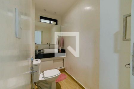 Casa de condomínio à venda com 270m², 4 quartos e 4 vagasLavabo 1