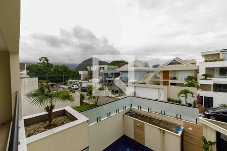 Casa de condomínio à venda com 270m², 4 quartos e 4 vagasVaranda da Suíte 1 Vista