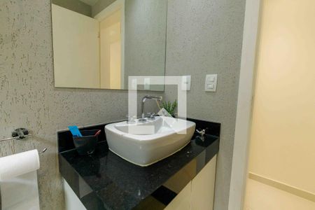 Casa de condomínio à venda com 270m², 4 quartos e 4 vagasBanheiro da Suíte 2