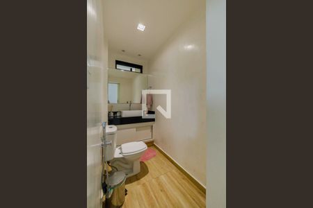 Casa de condomínio à venda com 270m², 4 quartos e 4 vagasLavabo 1