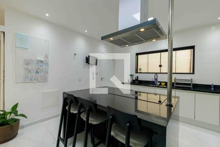 Casa de condomínio à venda com 270m², 4 quartos e 4 vagasCozinha