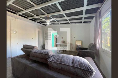 Casa à venda com 140m², 1 quarto e 1 vagaEdícula