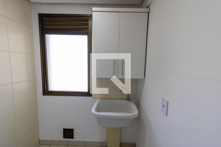 Apartamento à venda com 69m², 2 quartos e 2 vagasCozinha e Área de Serviço