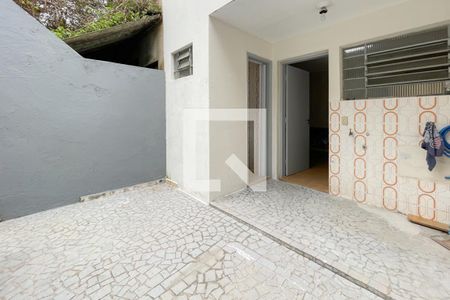 Casa à venda com 130m², 2 quartos e 2 vagas Casa à venda com 130m², 2 quartos e 2 vagasÁrea de Serviço
