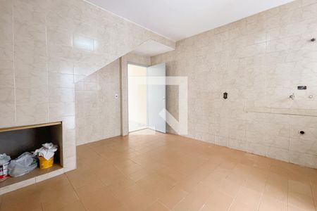 Casa à venda com 130m², 2 quartos e 2 vagas Casa à venda com 130m², 2 quartos e 2 vagasCozinha