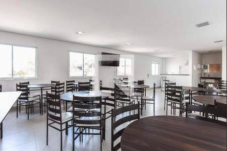 Apartamento à venda com 75m², 2 quartos e 1 vaga Apartamento à venda com 75m², 2 quartos e 1 vagaÁrea comum - Salão de festas