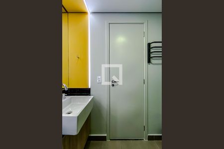 Banheiro Studio  de kitnet/studio para alugar com 1 quarto, 27m² em Vila Mariana, São Paulo