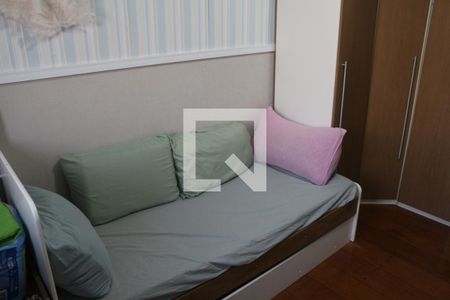 Apartamento à venda com 120m², 3 quartos e 2 vagasQuarto 2