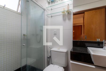 Apartamento à venda com 107m², 3 quartos e 3 vagasbanho