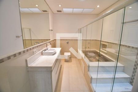 Casa à venda com 400m², 4 quartos e 4 vagasBanheiro 1