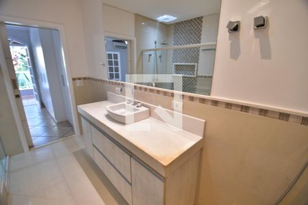 Casa à venda com 400m², 4 quartos e 4 vagasBanheiro 1