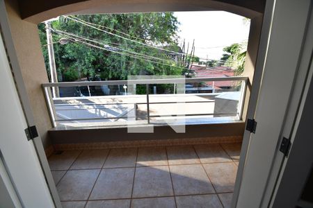 Casa à venda com 400m², 4 quartos e 4 vagasQuarto 2 - Sacada