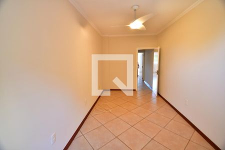 Casa à venda com 400m², 4 quartos e 4 vagasQuarto 1 - Suíte/Escritório