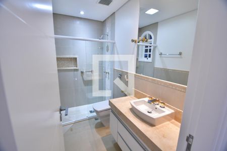 Casa à venda com 400m², 4 quartos e 4 vagasBanheiro 2