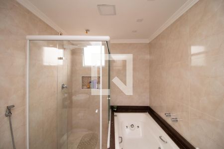 Casa à venda com 250m², 4 quartos e 2 vagas Casa à venda com 250m², 4 quartos e 2 vagasBanheiro da Suíte