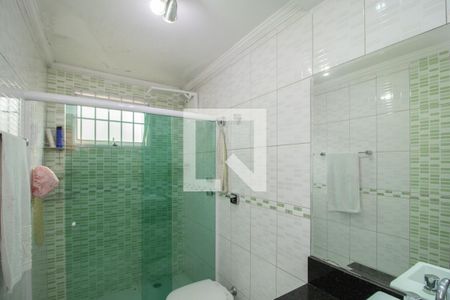 Casa à venda com 250m², 4 quartos e 2 vagas Casa à venda com 250m², 4 quartos e 2 vagasBanheiro 2