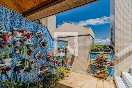 Apartamento à venda com 199m², 3 quartos e 2 vagasCobertura