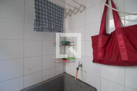 Casa à venda com 230m², 3 quartos e 2 vagas Casa à venda com 230m², 3 quartos e 2 vagasÁrea de Serviço 2