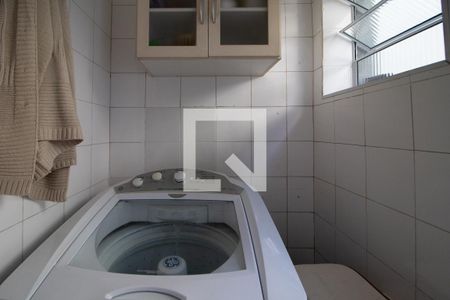 Casa à venda com 230m², 3 quartos e 2 vagas Casa à venda com 230m², 3 quartos e 2 vagasÁrea de Serviço 2