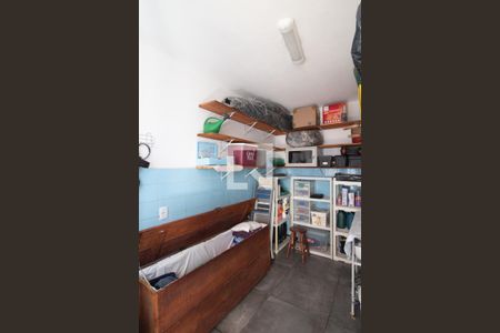 Casa à venda com 230m², 3 quartos e 2 vagas Casa à venda com 230m², 3 quartos e 2 vagasÁrea de Serviço