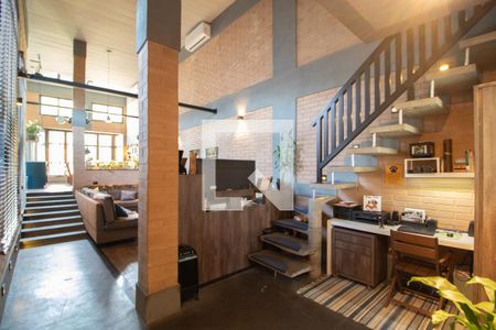 Casa à venda com 230m², 3 quartos e 2 vagas Casa à venda com 230m², 3 quartos e 2 vagasHall de entrada