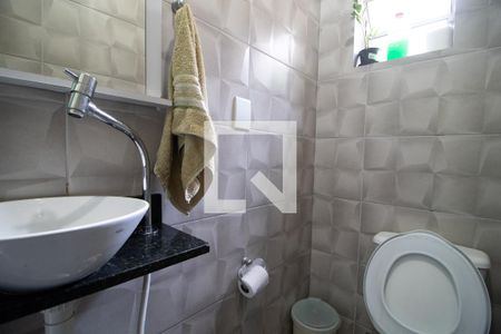 Casa à venda com 230m², 3 quartos e 2 vagas Casa à venda com 230m², 3 quartos e 2 vagasBanheiro 4