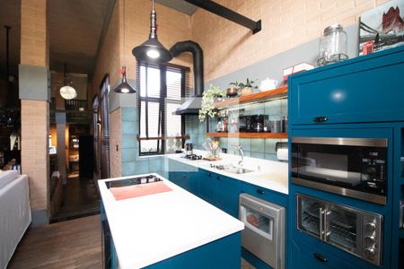 Casa à venda com 230m², 3 quartos e 2 vagas Casa à venda com 230m², 3 quartos e 2 vagasSala e Cozinha