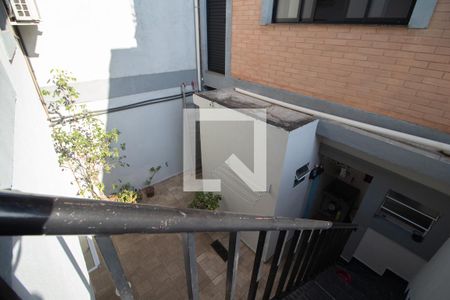 Casa à venda com 230m², 3 quartos e 2 vagas Casa à venda com 230m², 3 quartos e 2 vagasQuarto 2 Suíte varanda vista