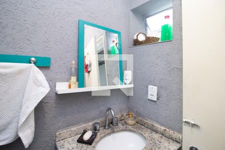 Casa à venda com 230m², 3 quartos e 2 vagas Casa à venda com 230m², 3 quartos e 2 vagasBanheiro 3