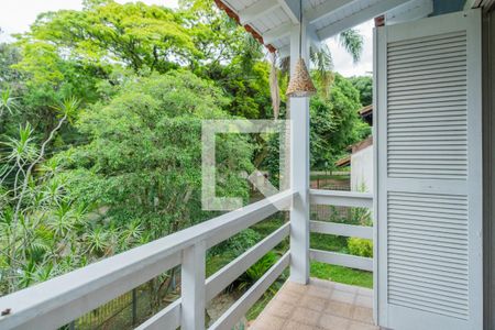 Casa à venda com 400m², 5 quartos e 4 vagas Casa à venda com 400m², 5 quartos e 4 vagasVaranda do Quarto 5 - Suíte