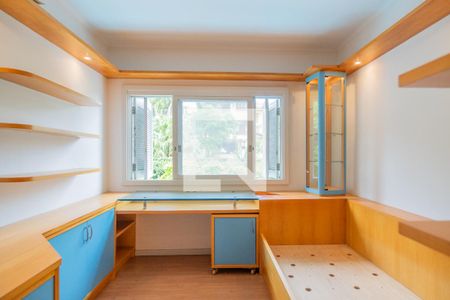 Casa à venda com 400m², 5 quartos e 4 vagas Casa à venda com 400m², 5 quartos e 4 vagasQuarto 3